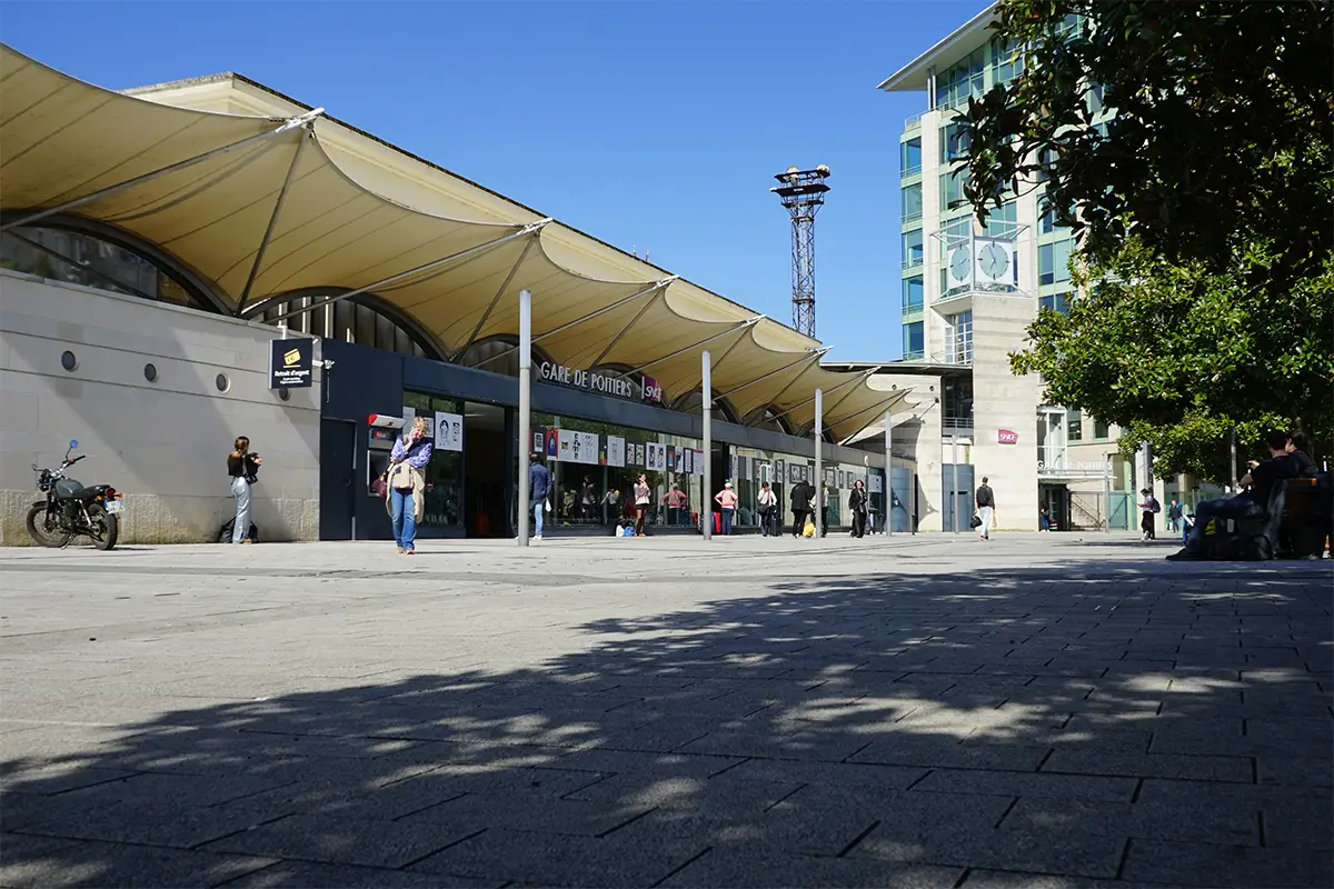 Gare de Poitiers taxi